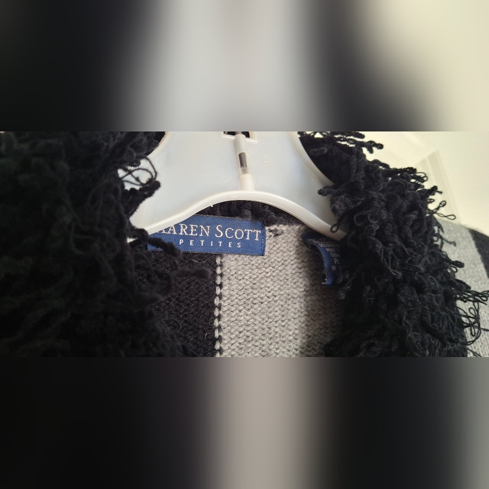 Karen Scott Women Patchwork Winter Snowman Fringe Wacky Cardigan Sweater PL - Picture 3 of 10